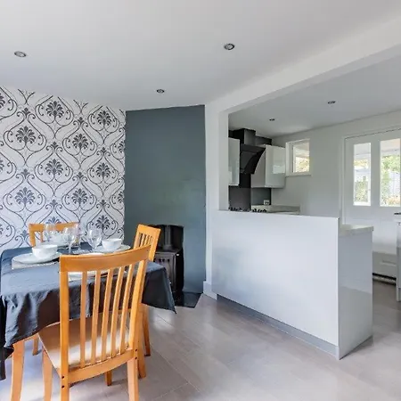 Cosy 2 Bed Near Hereford With Free Parking!! Semesterbostad *